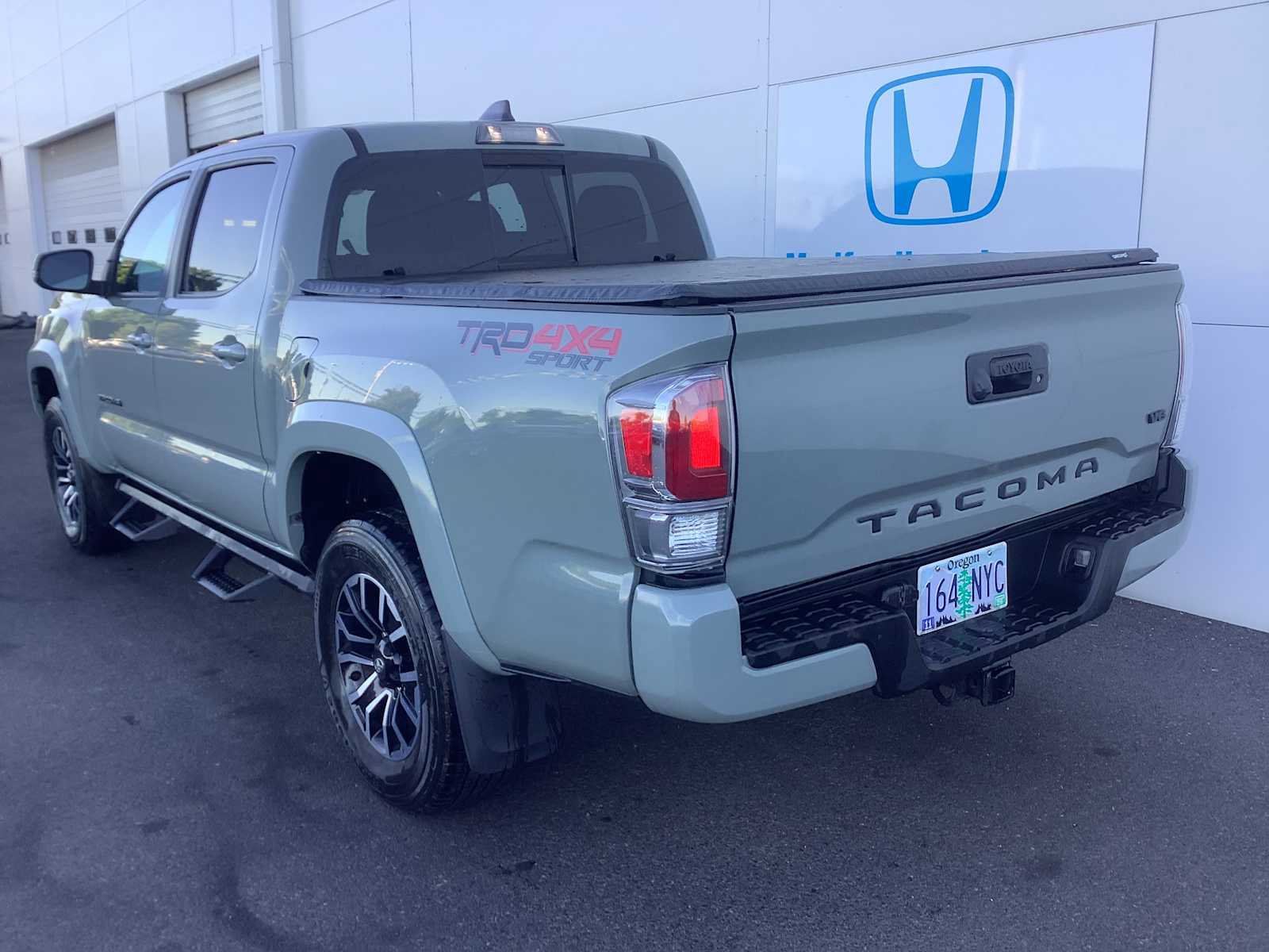 Used 2023 Toyota Tacoma TRD Sport w/ Black Out Package (TMS) AWD/4WD image 4