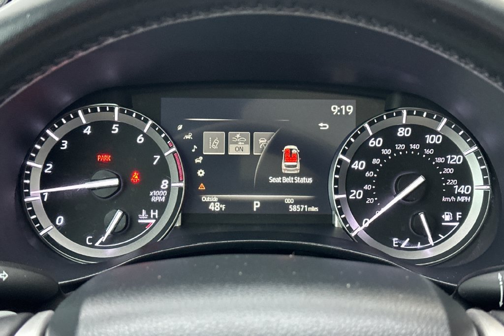 Used 2022 Toyota Highlander XLE AWD/4WD image 30