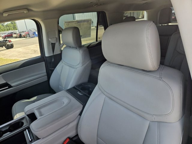 New 2027 Ford Expedition Active RWD image 11