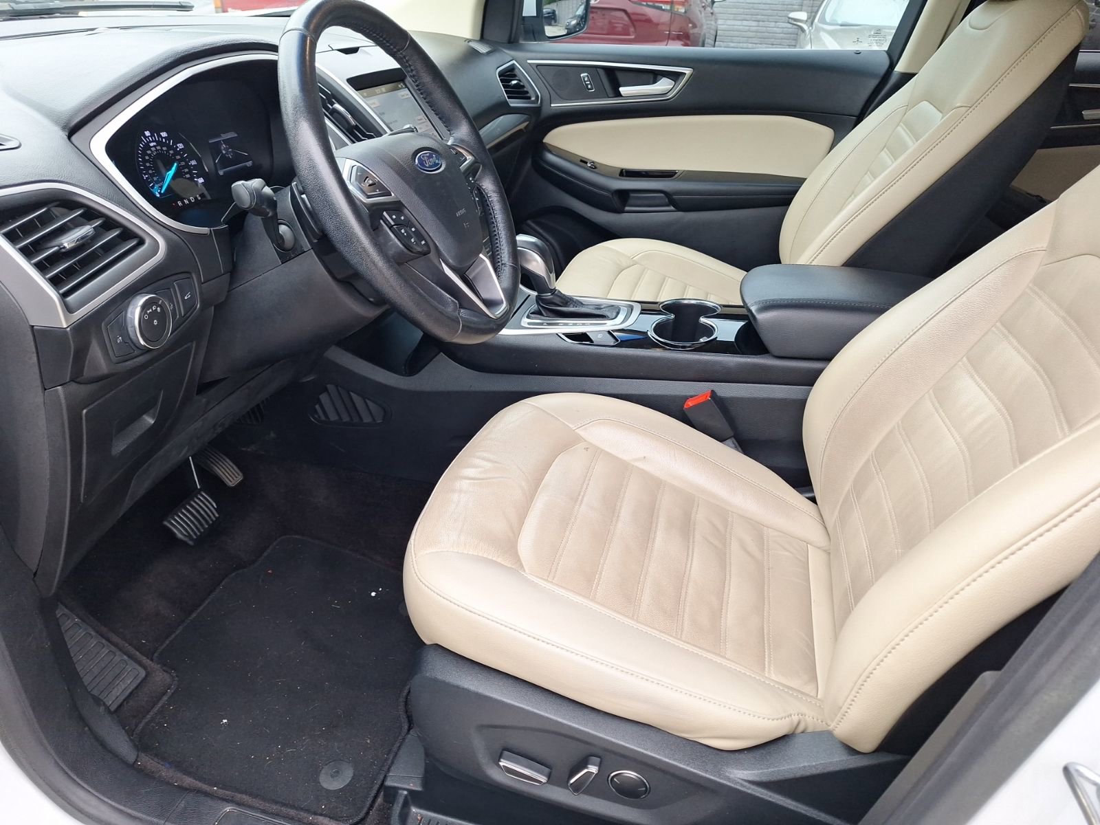 Used 2016 Ford Edge SEL w/ Equipment Group 201A FWD image 14