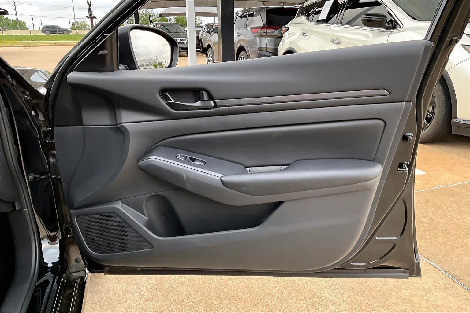 Certified 2025 Nissan Altima 2.5 S FWD image 24