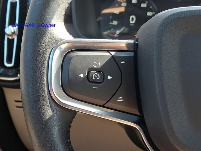 Used 2019 Volvo XC40 T5 Momentum AWD/4WD image 21