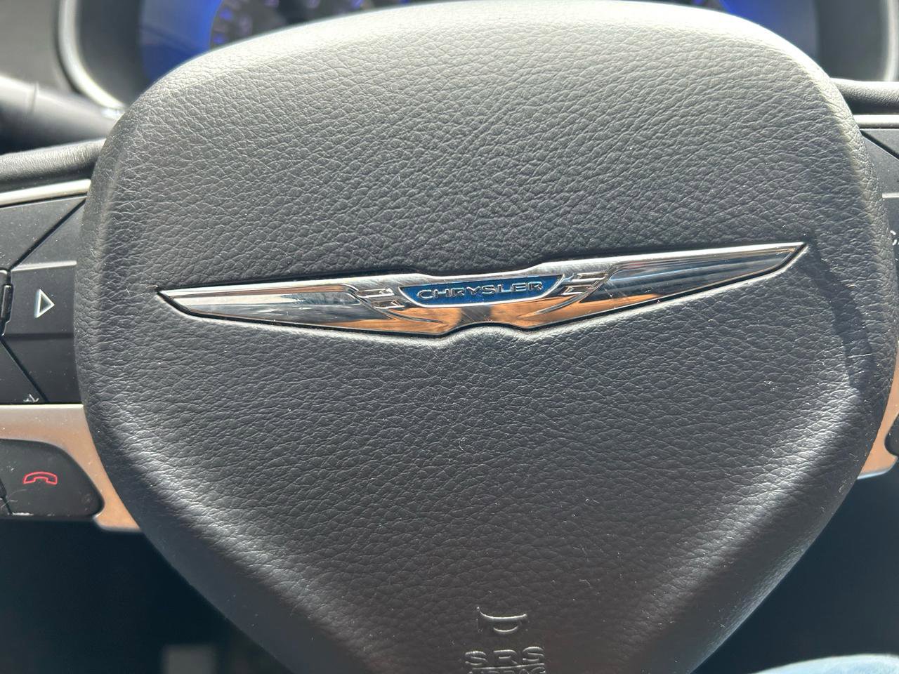 Used 2015 Chrysler 200 Limited w/ Convenience Group image 19