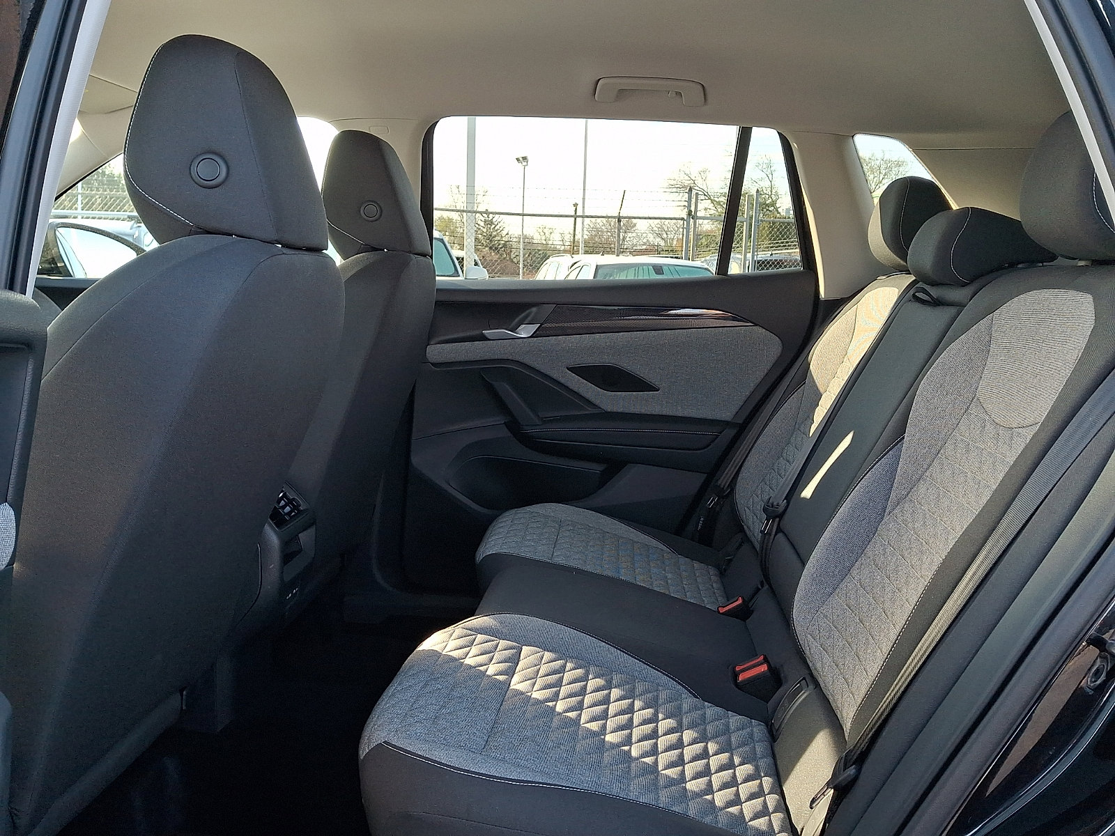 Certified 2025 Volkswagen Tiguan S image 10