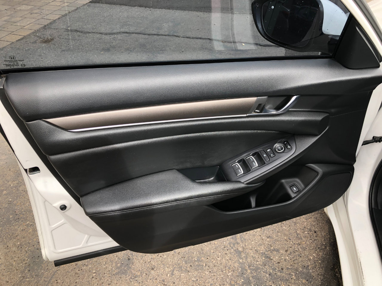 Used 2019 Honda Accord LX image 9
