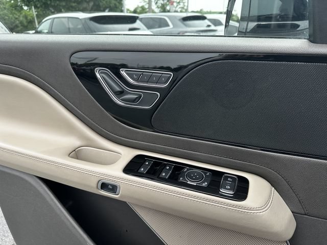 Certified 2023 Lincoln Aviator AWD w/ Premium Package image 31