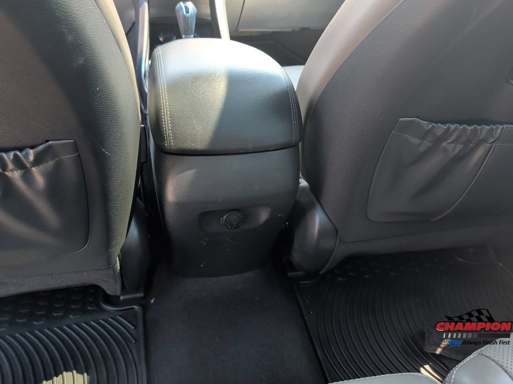 Used 2017 Hyundai Santa Fe AWD w/ SE Ultimate Tech Package 03 image 41