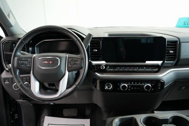 Used 2022 GMC Sierra 1500 SLT w/ X31 Off-Road Package image 18