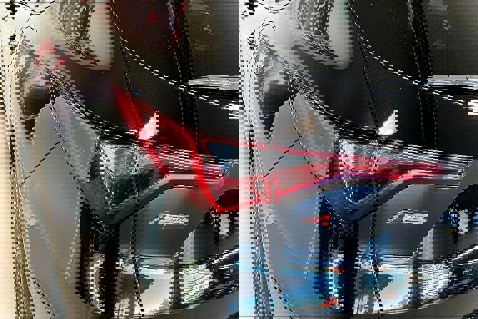 Used 2023 Acura MDX A-Spec image 29