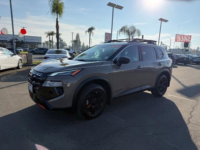 Certified 2025 Nissan Rogue SV image 3