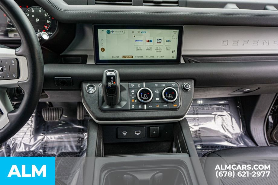 Used 2024 Land Rover Defender 110 S image 40