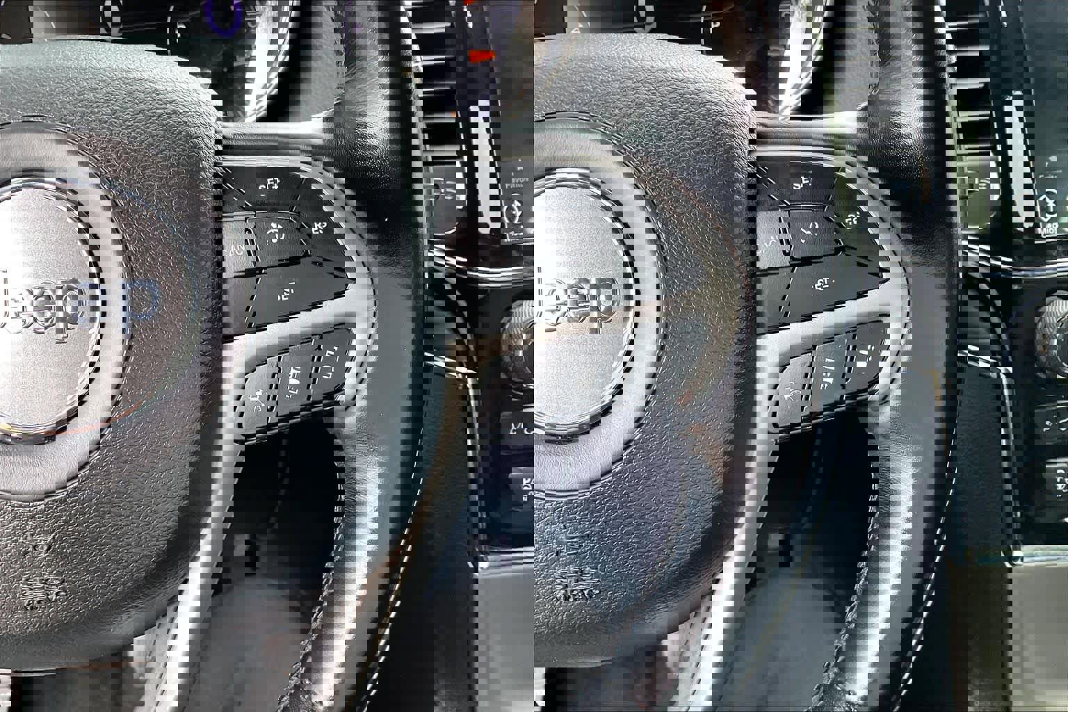 Used 2021 Jeep Grand Cherokee 80th Anniversary w/ Quick Order Package 28K 80th image 40