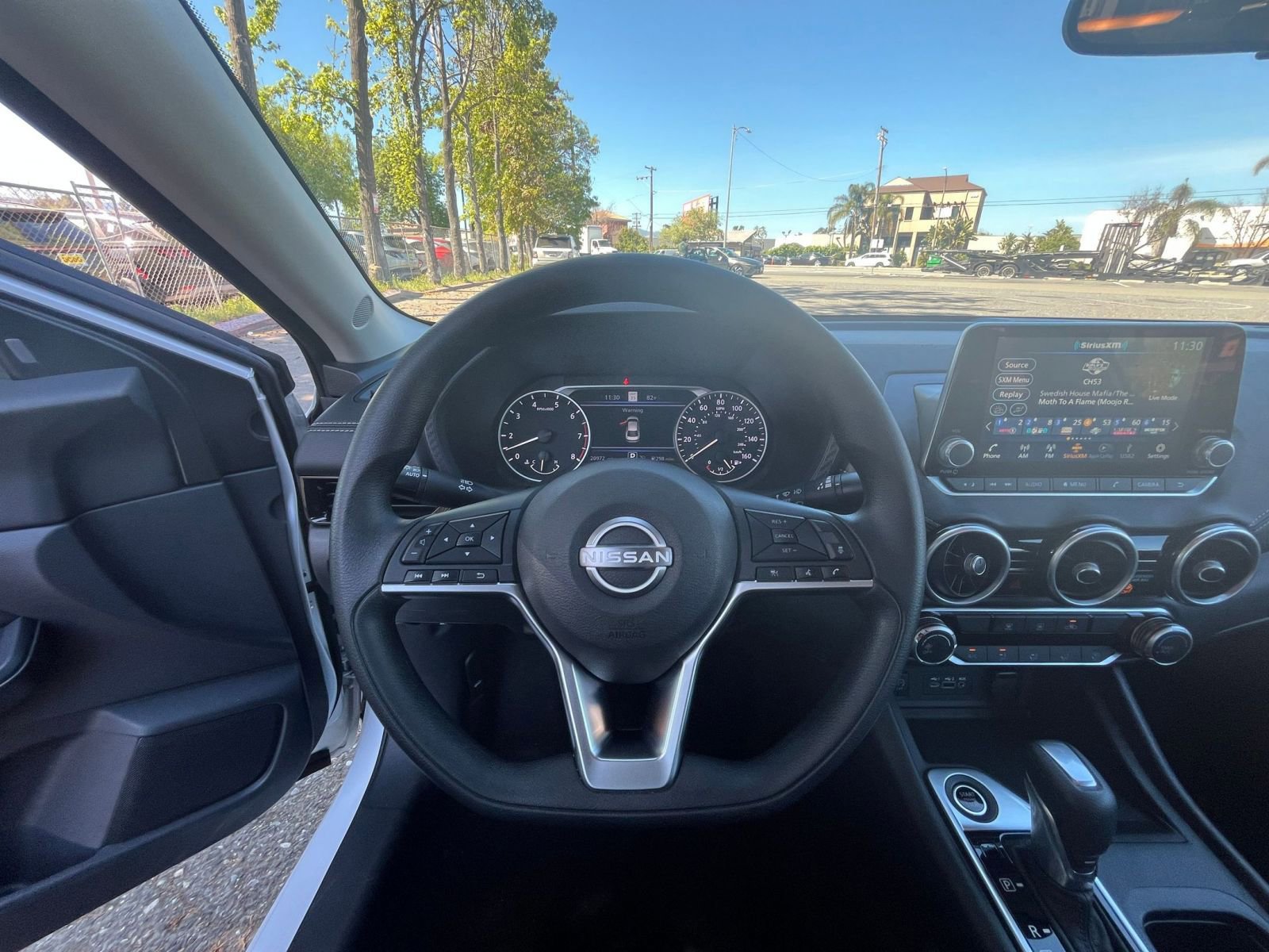 Used 2025 Nissan Sentra SV FWD image 32