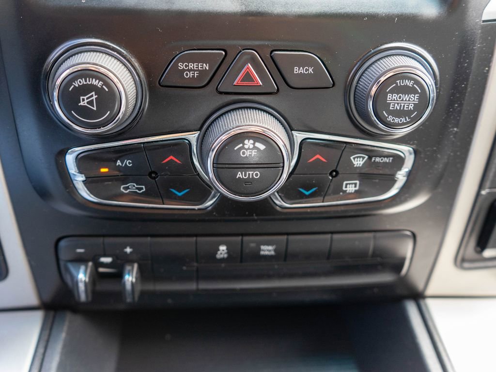 Used 2017 RAM 1500 Classic SLT image 23