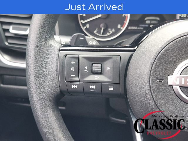 Used 2023 Nissan Rogue SV FWD image 35