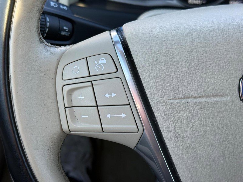 Used 2016 Volvo XC70 T5 Platinum w/ Protection Package image 20