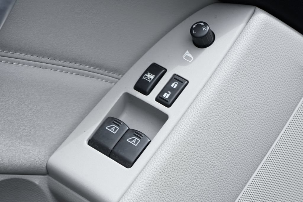 Used 2008 INFINITI G37 Journey w/ Premium Pkg RWD image 16
