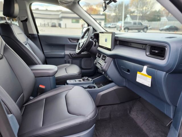 New 2025 Ford Maverick Lariat w/ Black Appearance Package image 11