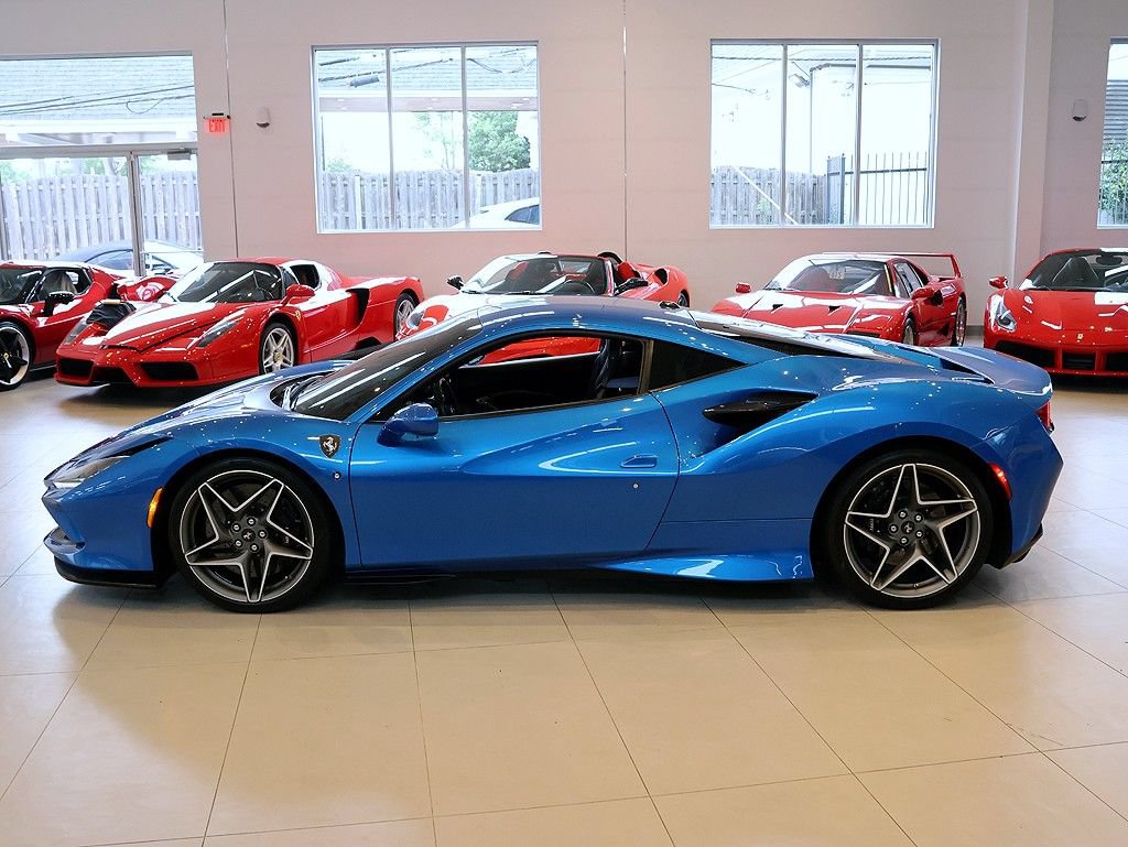 Certified 2020 Ferrari F8 Tributo RWD image 3