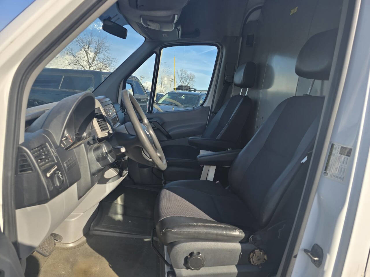 Used 2012 Mercedes-Benz Sprinter 2500 image 7