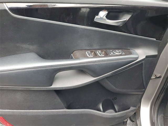 Used 2017 Kia Sorento LX image 18