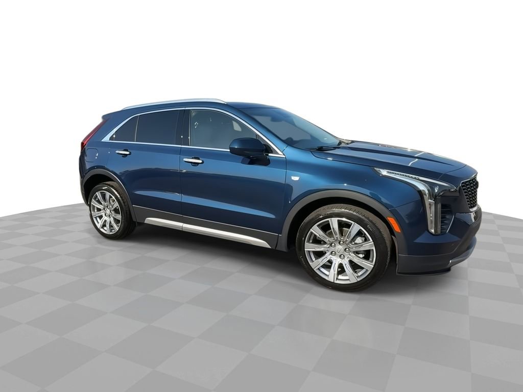 Certified 2020 Cadillac XT4 Premium Luxury FWD image 9