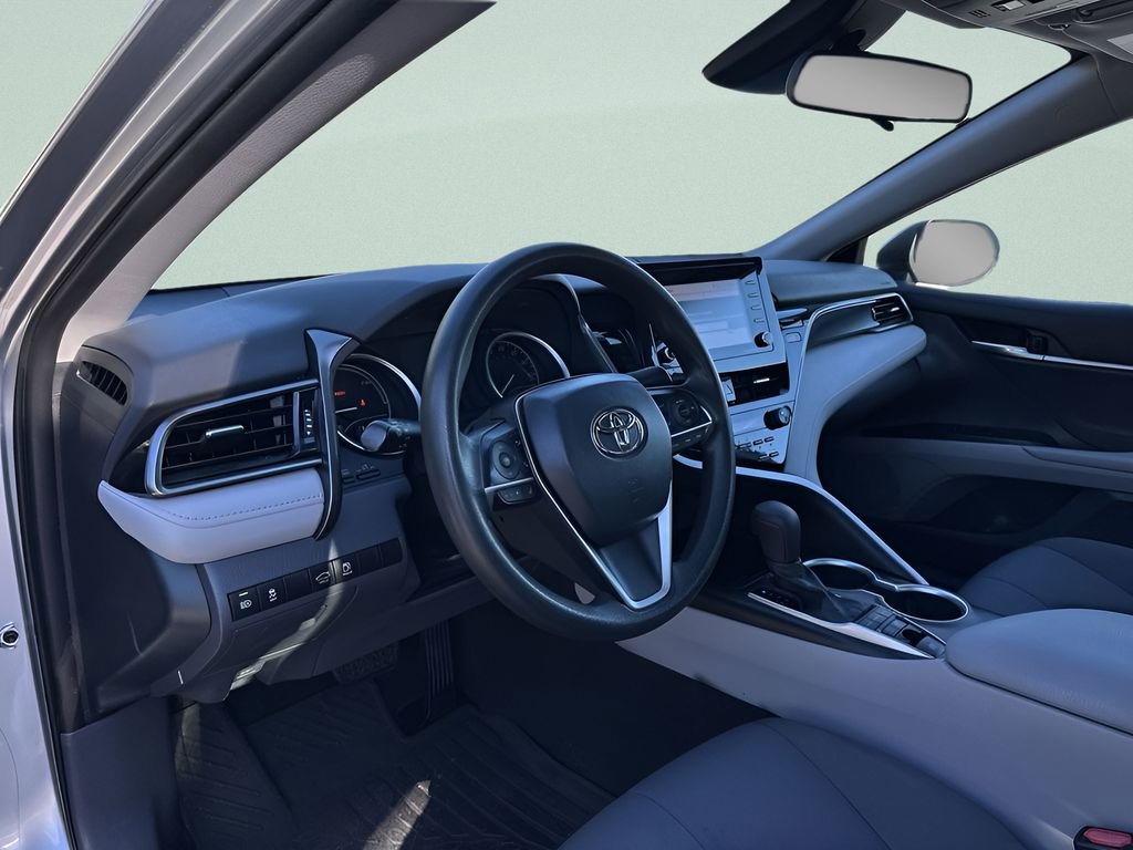 Used 2021 Toyota Camry LE image 12