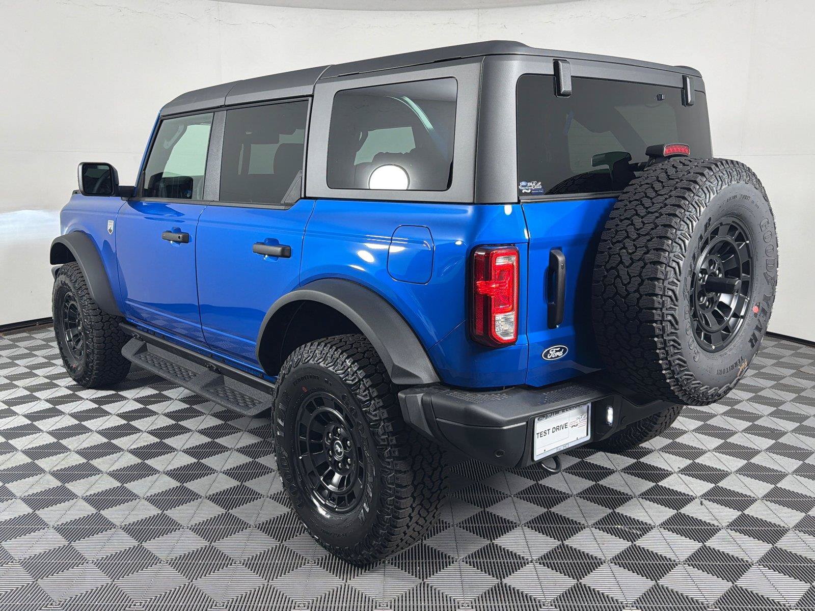 New 2026 Ford Bronco Big Bend w/ Black Diamond Package AWD/4WD image 5