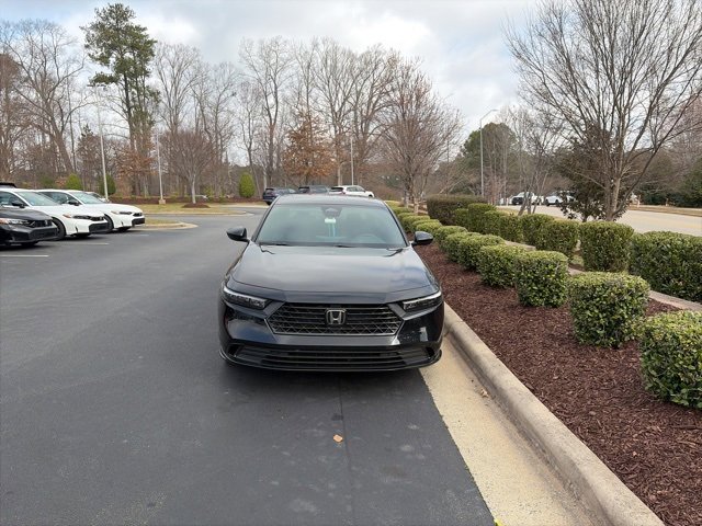 Used 2025 Honda Accord Sport image 11