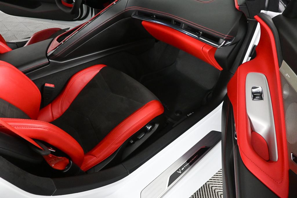 Used 2020 Chevrolet Corvette Stingray Premium Conv w/ 3LT Preferred Equipment Group image 8
