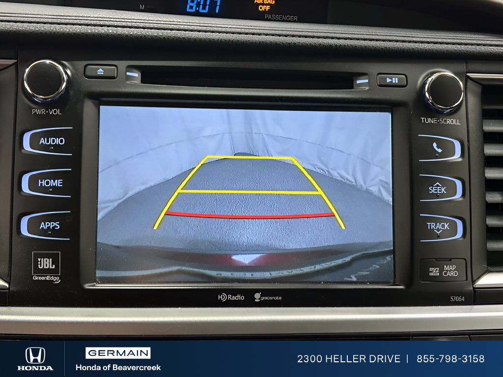 Used 2015 Toyota Highlander Limited w/ Driver Technology Package AWD/4WD image 23