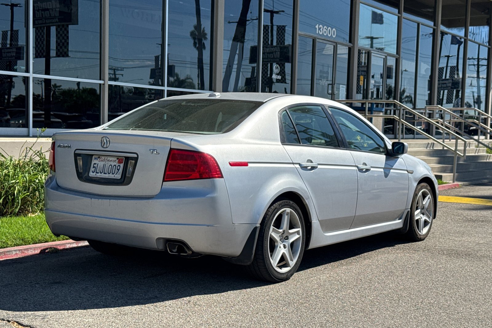 Used 2005 Acura TL FWD image 5