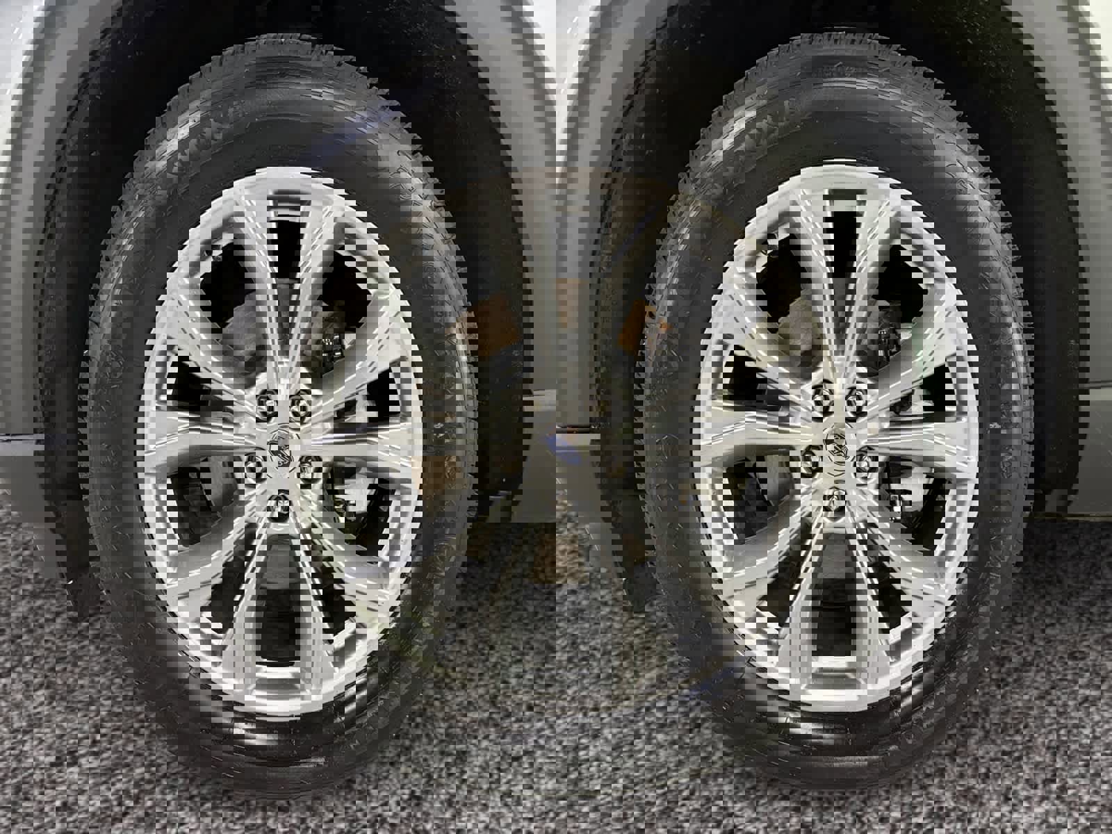 Used 2020 Ford Explorer XLT w/ Equipment Group 202A image 18