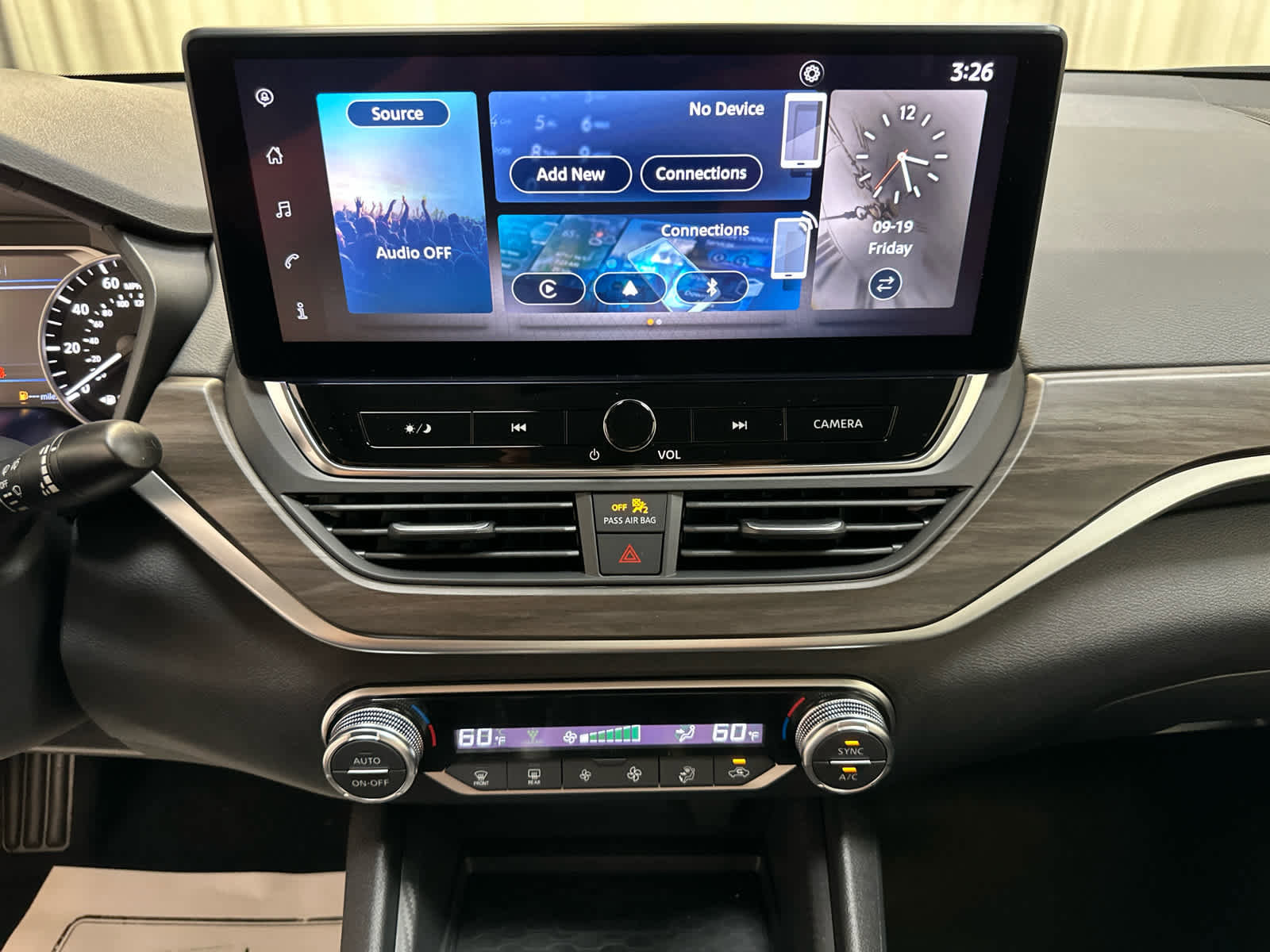 New 2025 Nissan Altima 2.5 SV AWD/4WD image 6