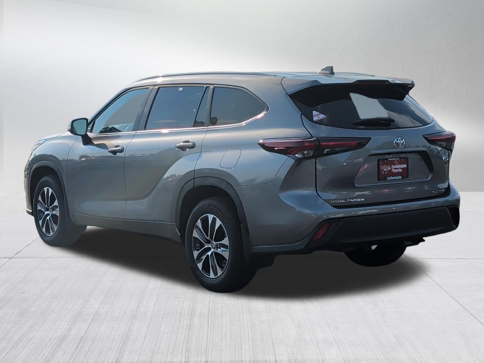 Certified 2026 Toyota Highlander XLE AWD/4WD image 5