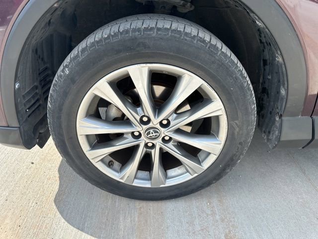Used 2017 Toyota RAV4 Limited image 2