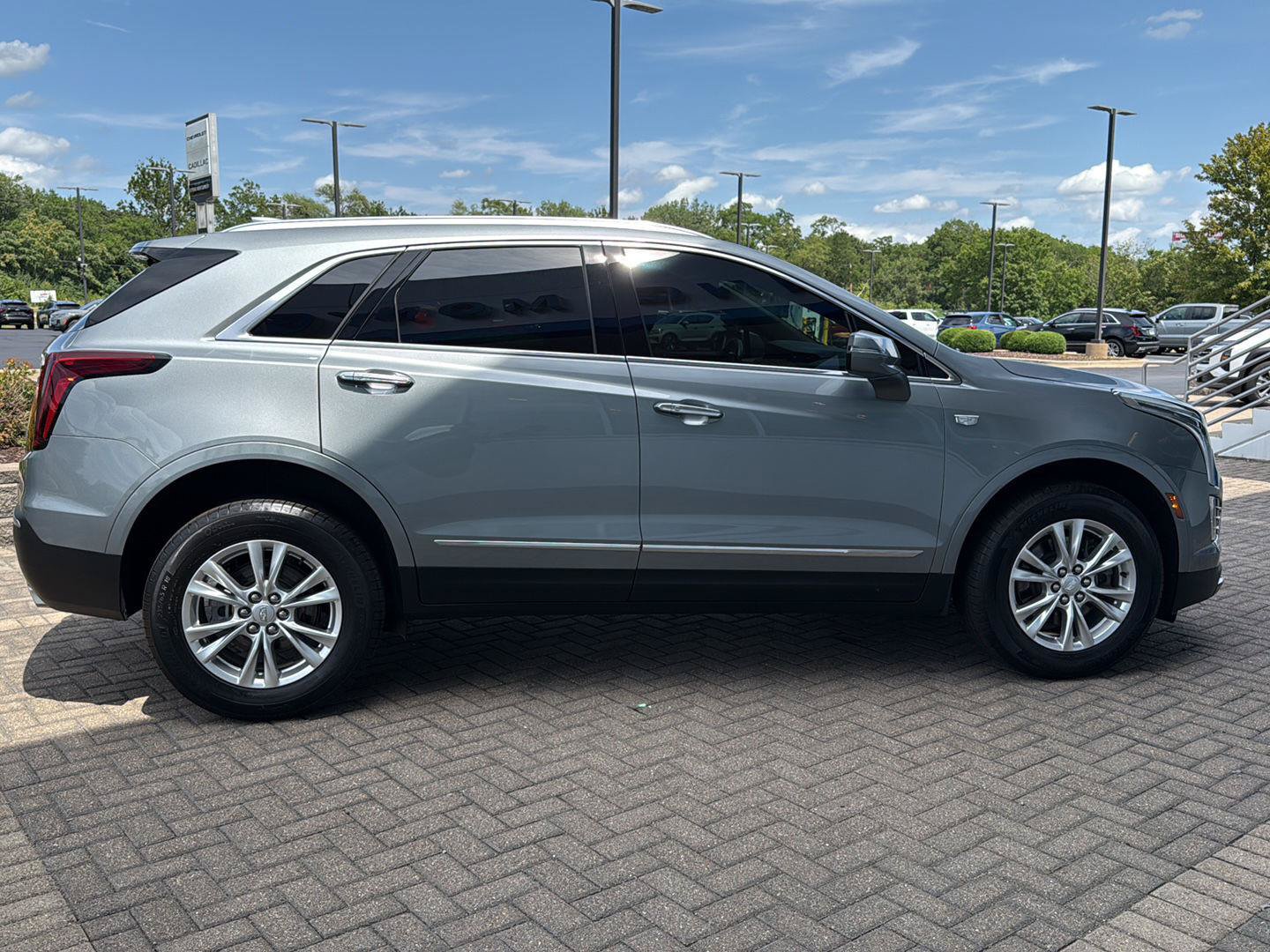 Used 2024 Cadillac XT5 Luxury FWD image 6