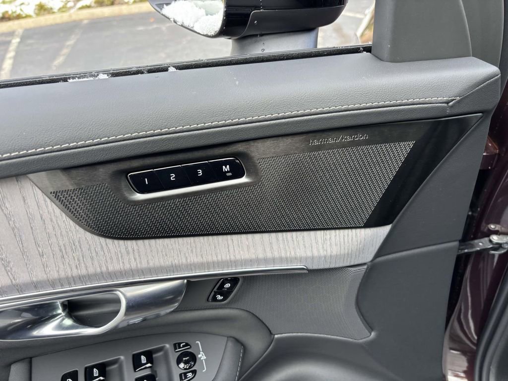 New 2026 Volvo XC90 B6 Ultra w/ Protection Package Premier image 12