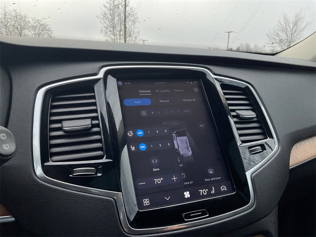 Used 2023 Volvo XC90 B6 Plus w/ Protection Package image 25