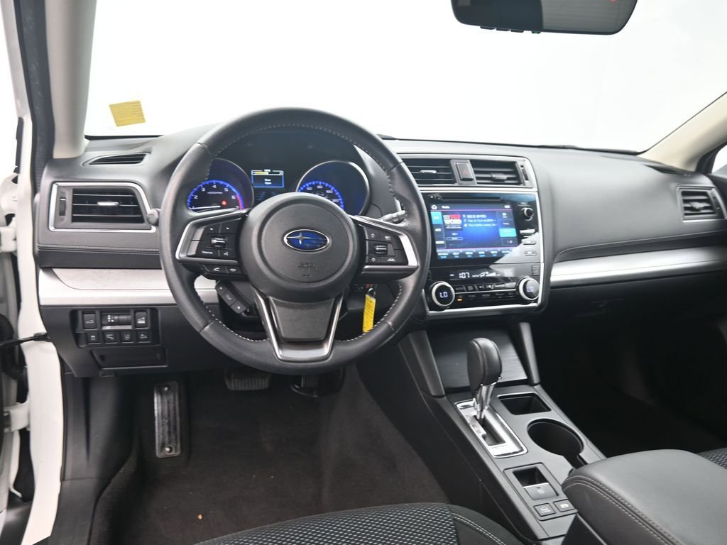 Used 2019 Subaru Outback 2.5i Premium image 16