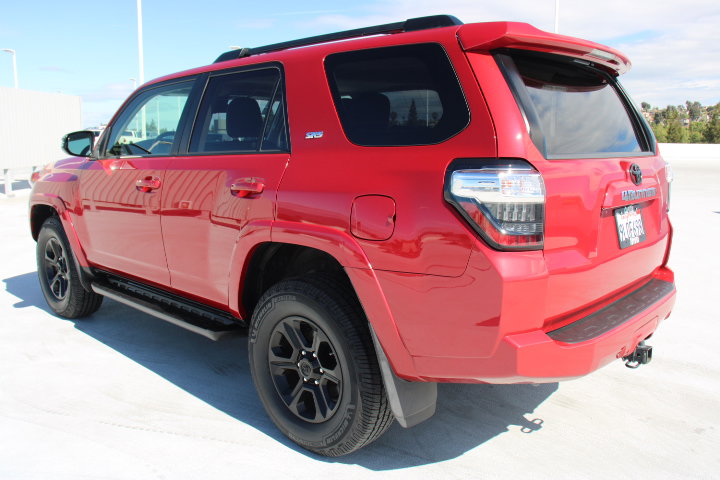 Used 2021 Toyota 4Runner SR5 Premium w/ Moonroof Package AWD/4WD image 6
