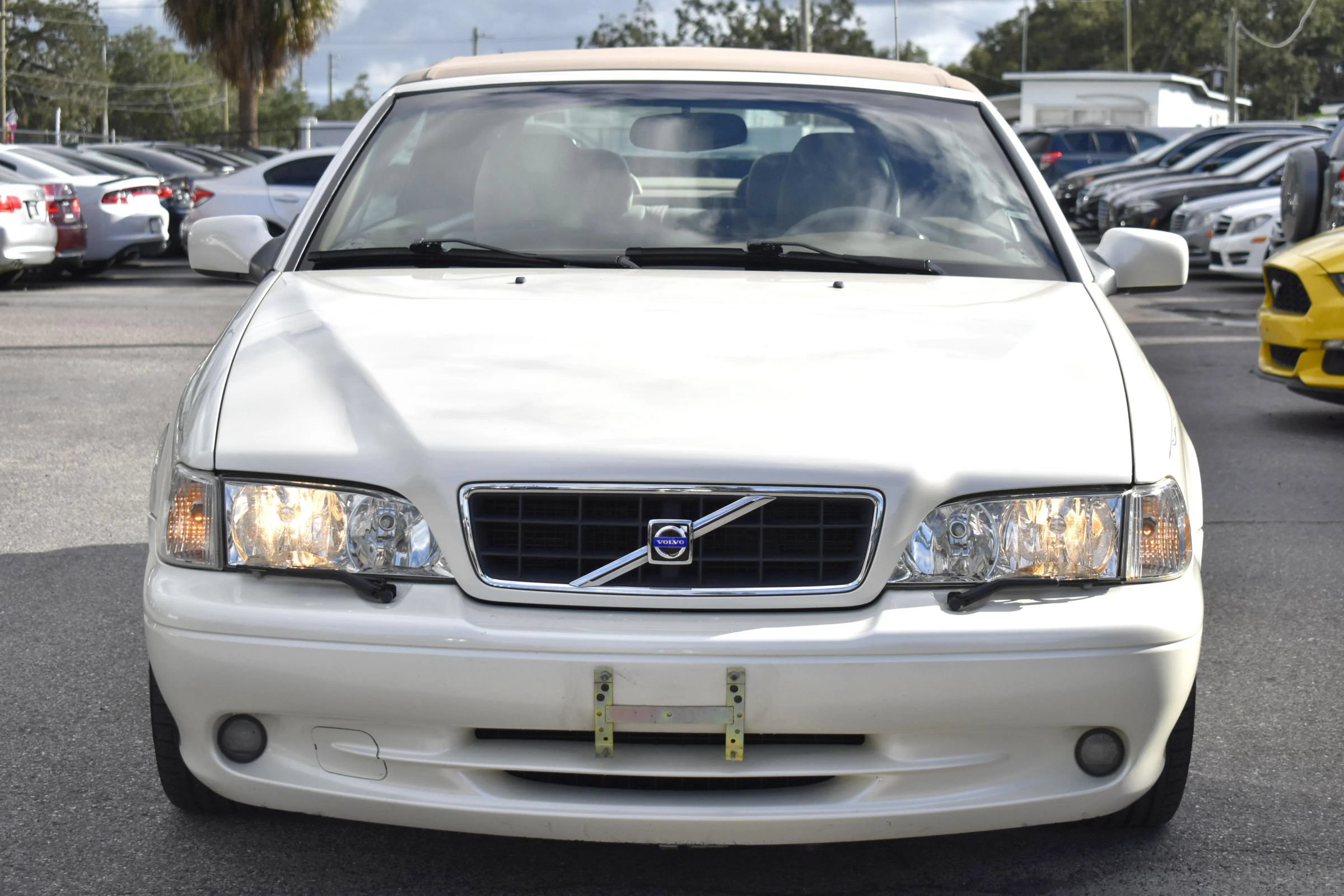 Used 2004 Volvo C70 LT FWD image 3