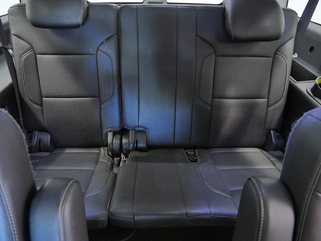 Used 2017 Chevrolet Suburban Premier AWD/4WD image 16