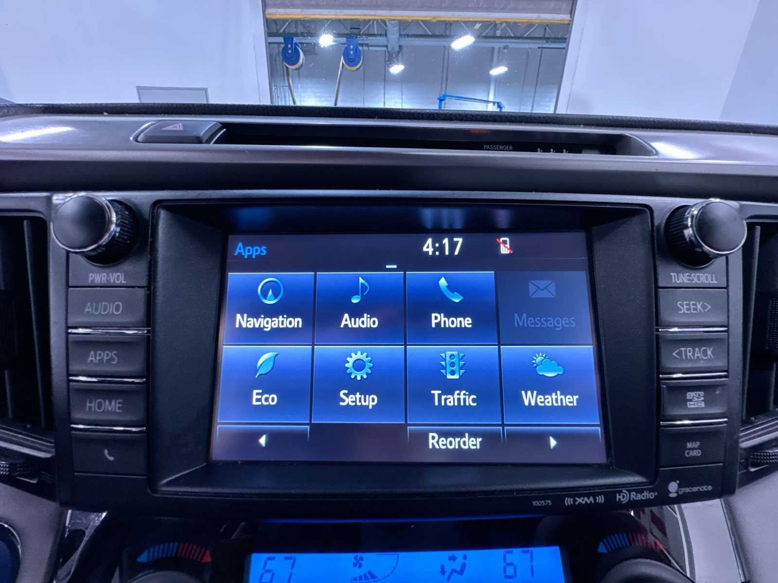 Used 2017 Toyota RAV4 XLE AWD/4WD image 25