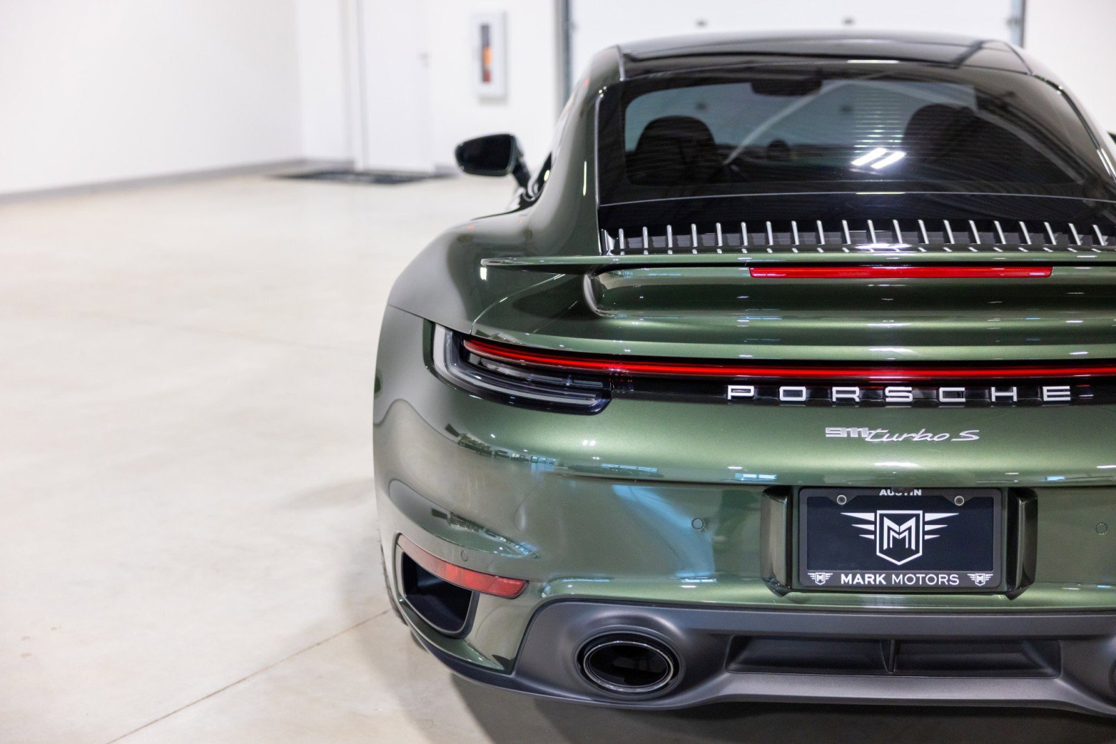 Used 2021 Porsche 911 Turbo S image 14