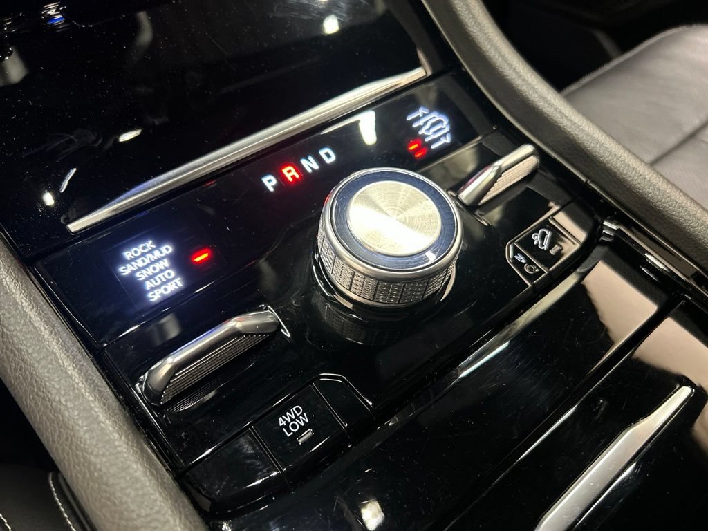 Used 2023 Jeep Grand Cherokee L Overland AWD/4WD image 26