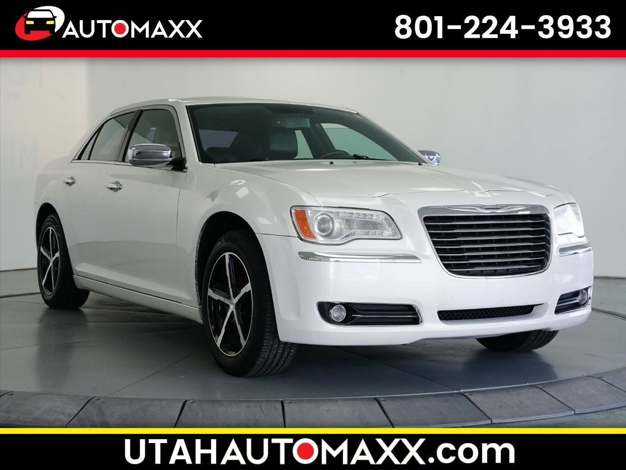 Used 2011 Chrysler 300 Limited image 1