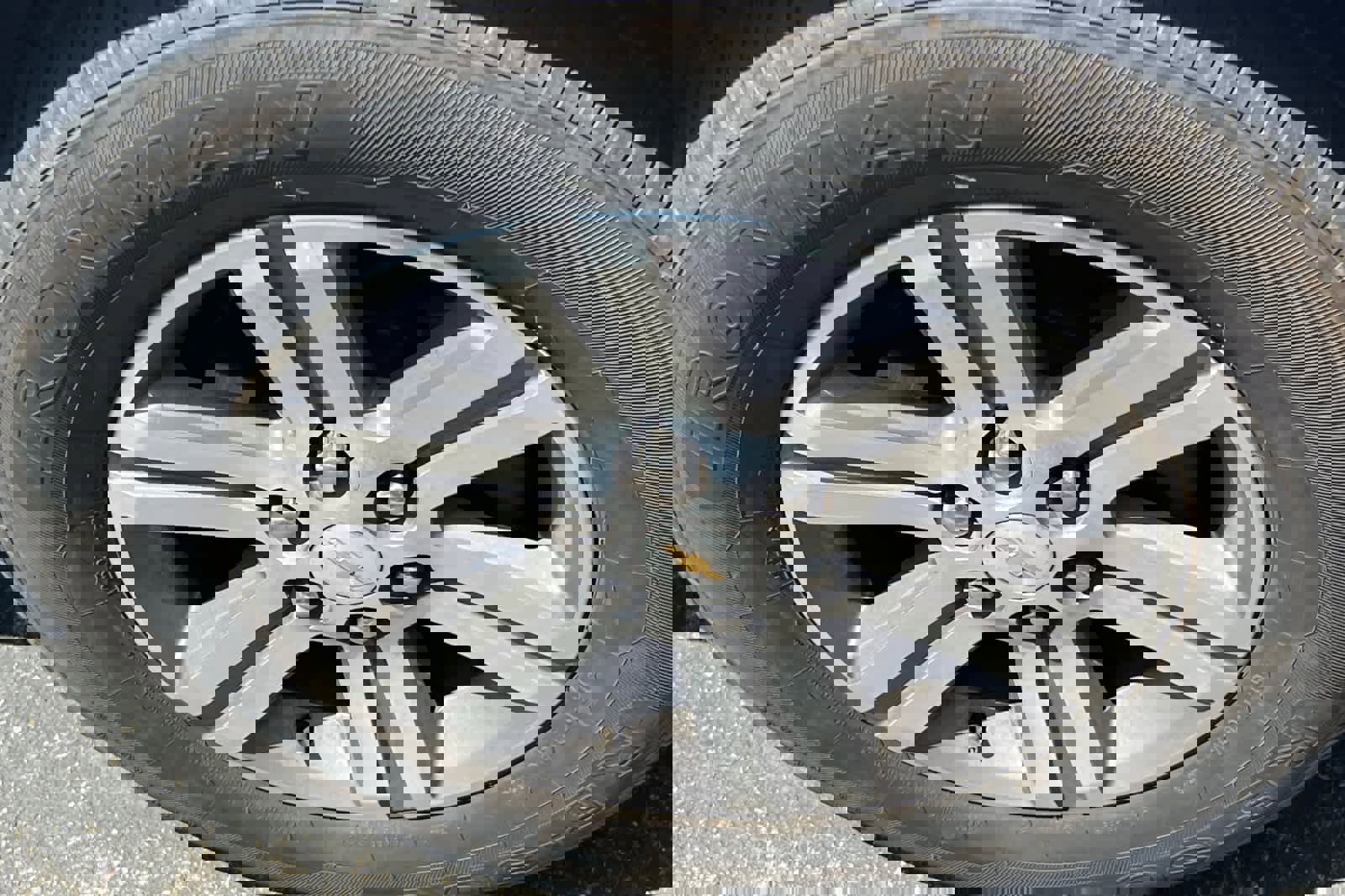 Used 2017 Chevrolet Traverse LT image 15