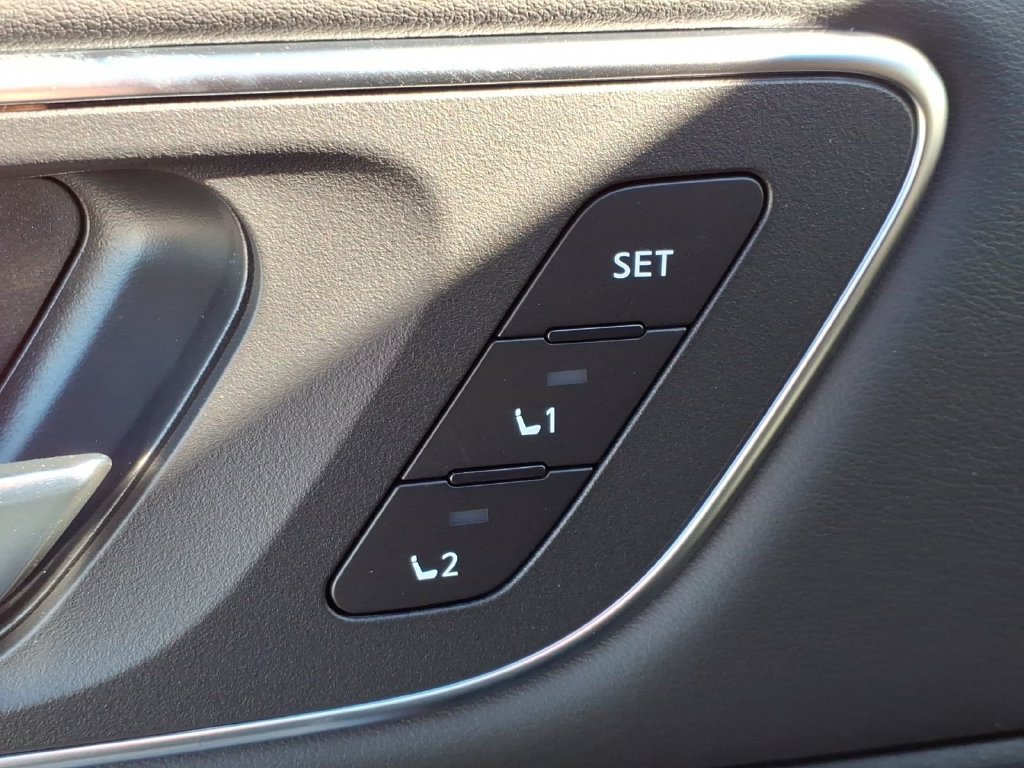 New 2026 Nissan Rogue Platinum AWD/4WD image 12