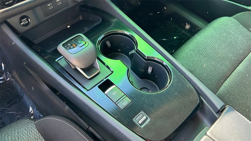 Used 2024 Nissan Rogue SV image 13